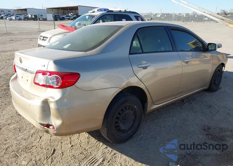 2011 Toyota Corolla Le z USA, uszkodzony, nr VIN JTDBU4EEXB9151001